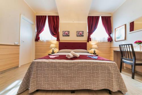 Hotel Manzoni - Rome — Photos 1